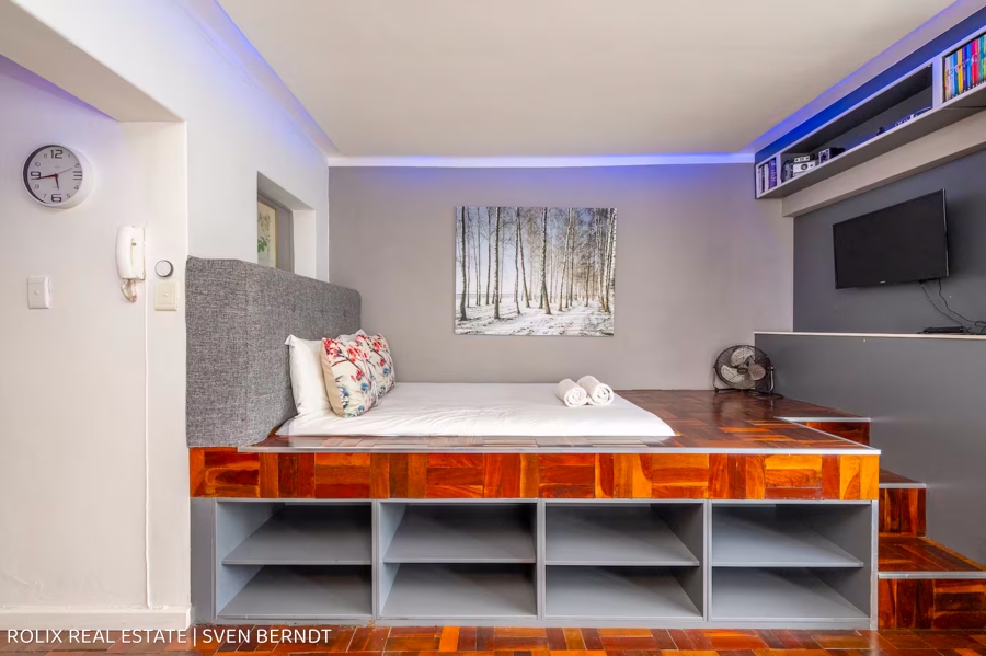 0 Bedroom Property for Sale in Oranjezicht Western Cape